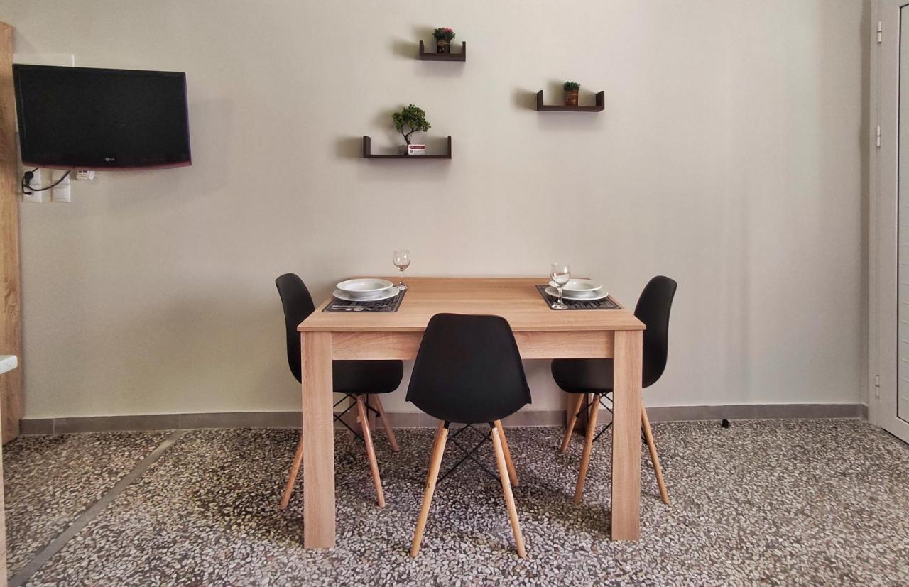 Garnet 1 Lägenhet Kalamata Exteriör bild